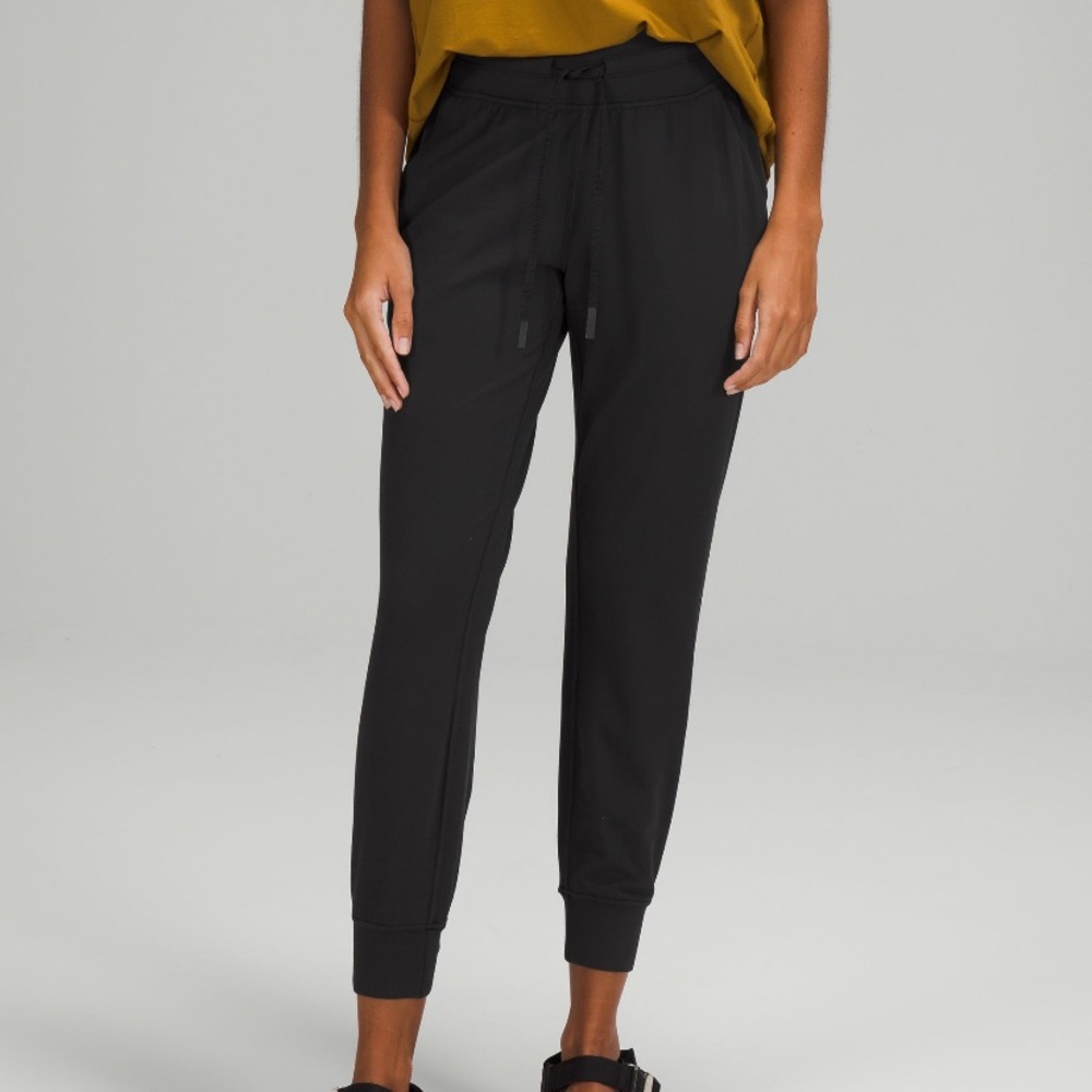 Lululemon ready to rulu joggers!!